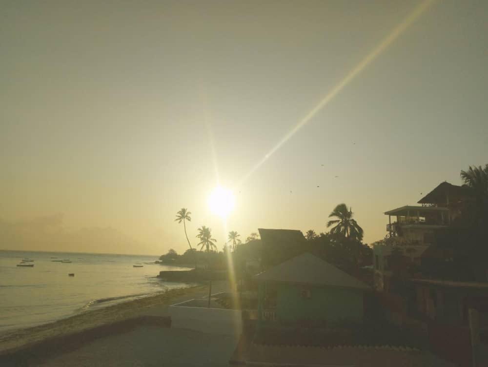 Minazi Beach Bungalows Nungwi Luaran gambar